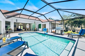 Tranquil Beachy Boho Pool home, 5mi beach, 4 Bedroom 3 Bath